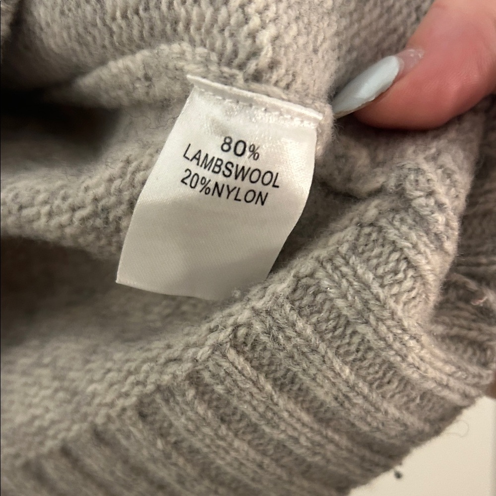 Adjustable Gray Turtleneck Sweater - image 3